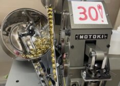 ハトメ打機
